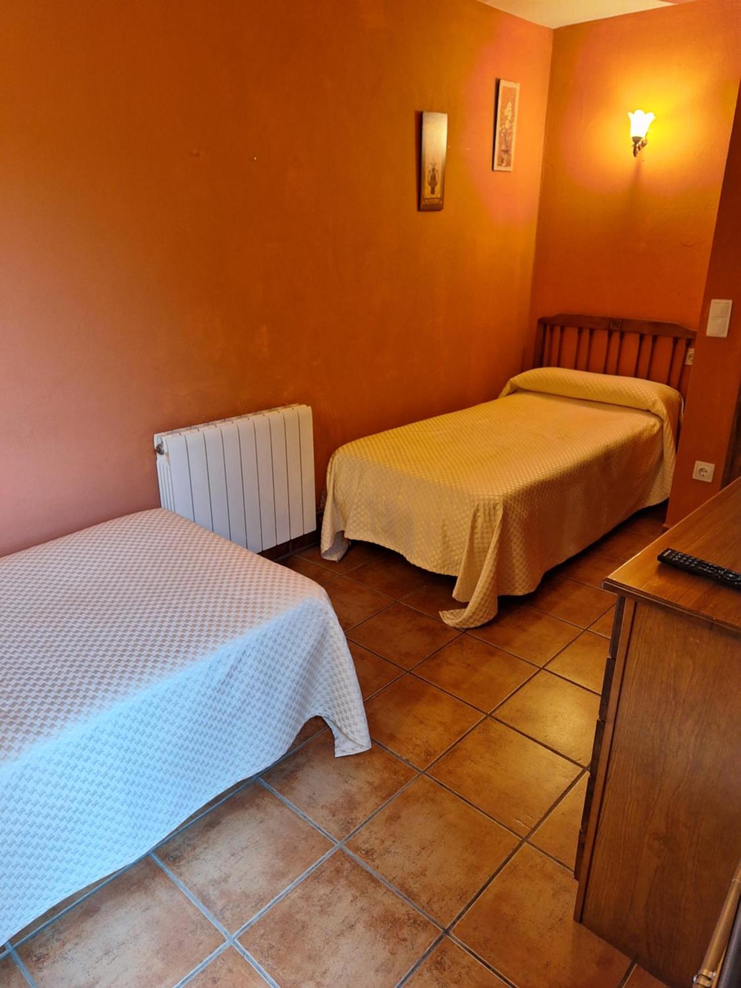 Hotel Rural Valle Del Tuejar Taranilla Bagian luar foto